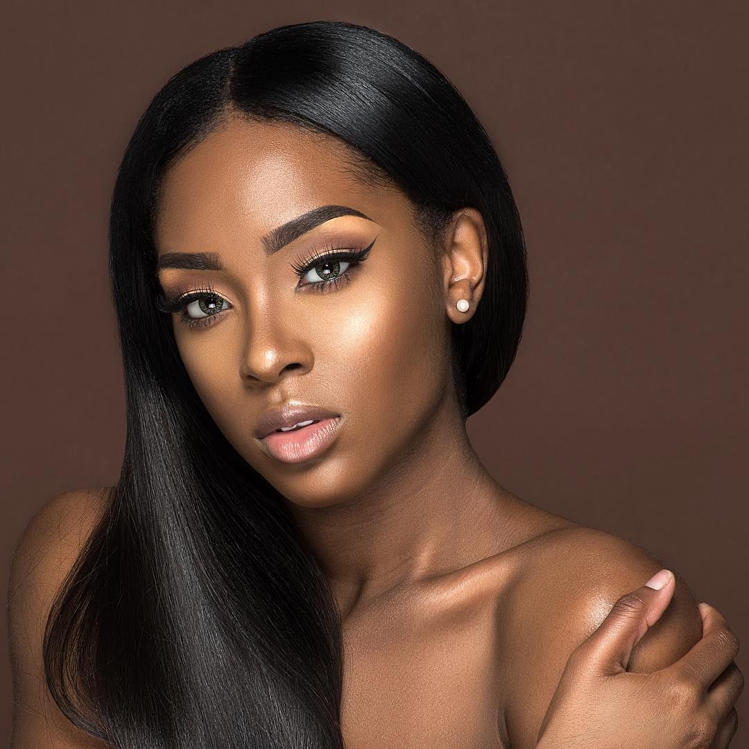 STRAIGHT HAIR 13"x 6" HD LACE FRONTAL WIGS